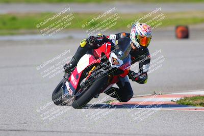 media/Jan-20-2023-Fastrack Riders (Fri) [[f2ad32aba3]]/Private/session 4 turn 6/